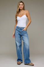 Load image into Gallery viewer, Corbin Relaxed Dad: Hidden Jeans
