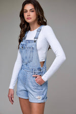 Load image into Gallery viewer, Cassandra Shortall - Hidden Jeans
