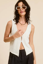 Load image into Gallery viewer, Abigail Sweater Vest
