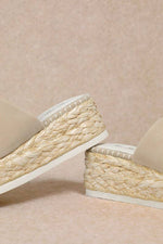 Load image into Gallery viewer, Nellie Platform Sandal
