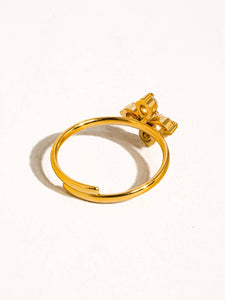 Clover Ring