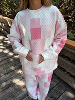 Load image into Gallery viewer, Margo Quilted Patchwork Crewneck Sweatshirt: Sunkissed Coconut
