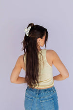 Load image into Gallery viewer, Dainty Floral Hair Claw
