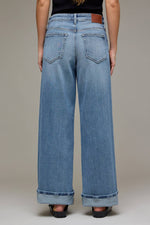 Load image into Gallery viewer, Nori Cuffed Denim: Hidden Jeans

