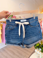 Load image into Gallery viewer, Elle Dad Shorts - Hidden Jeans
