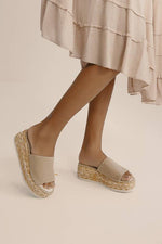 Load image into Gallery viewer, Nellie Platform Sandal
