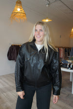 Load image into Gallery viewer, Prue Bomber Jacket
