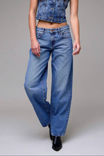 Load image into Gallery viewer, Haley Low Waist Jean: Hidden Jeans

