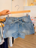 Load image into Gallery viewer, Liz A-Line Short - Hidden Jeans
