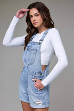 Load image into Gallery viewer, Cassandra Shortall - Hidden Jeans
