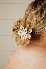 Load image into Gallery viewer, Cutout Flower Claw Clip
