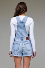 Load image into Gallery viewer, Cassandra Shortall - Hidden Jeans
