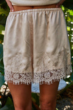 Load image into Gallery viewer, Claire Lace Trim Short
