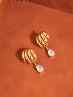 Load image into Gallery viewer, Dovely Earring
